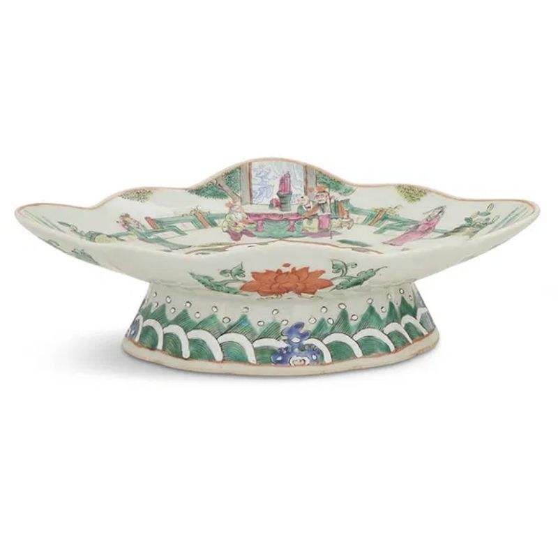 Chinese Export Tongzhi Porcelain Scalloped Bowl