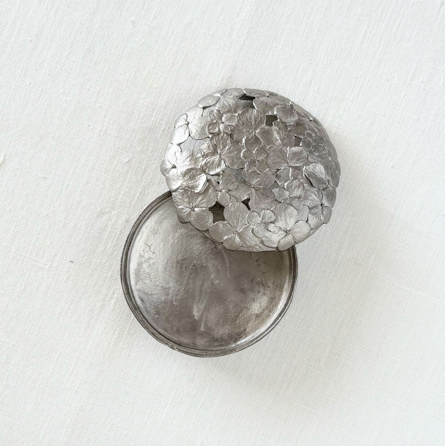 Hydrangea Box - Silver