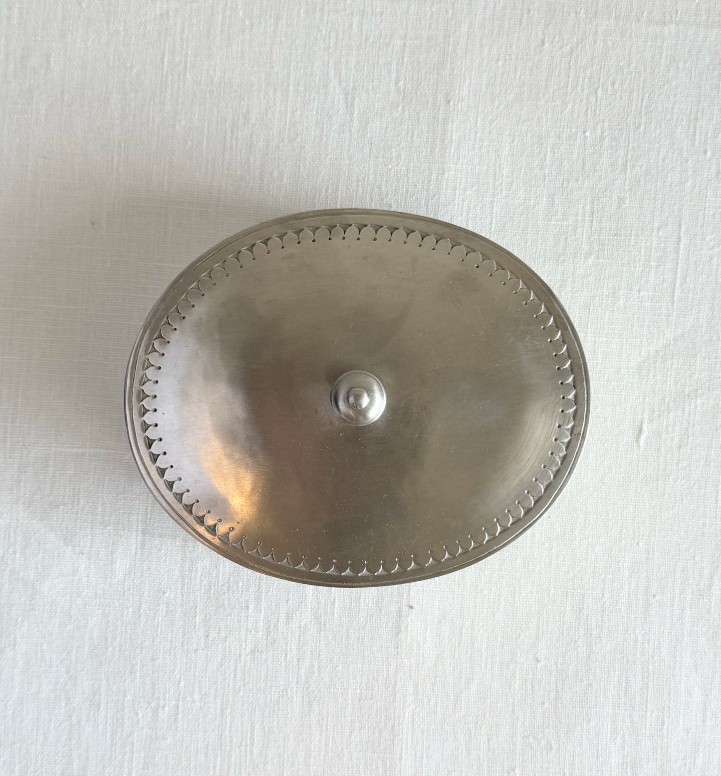 Oval Lidded Box, Large