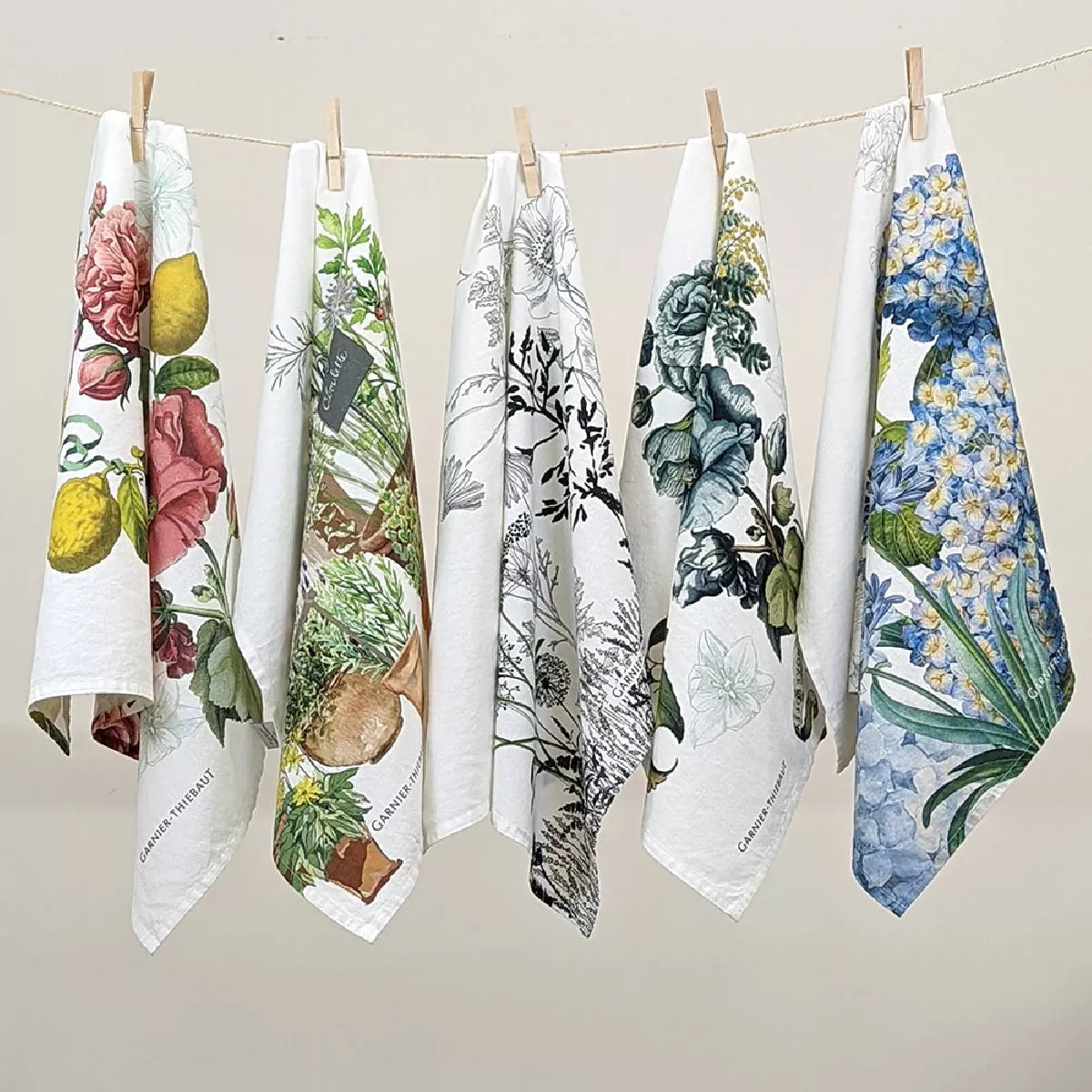 Giardino Bleu Tea Towel